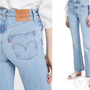 Levi's Women's Light Blue Jeans. Ribcage Bootcut